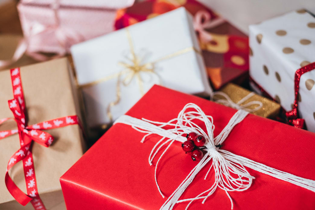 Holiday Gift Guide: 10 Pieces of Gear to Keep Warm During Outdoor Adventures