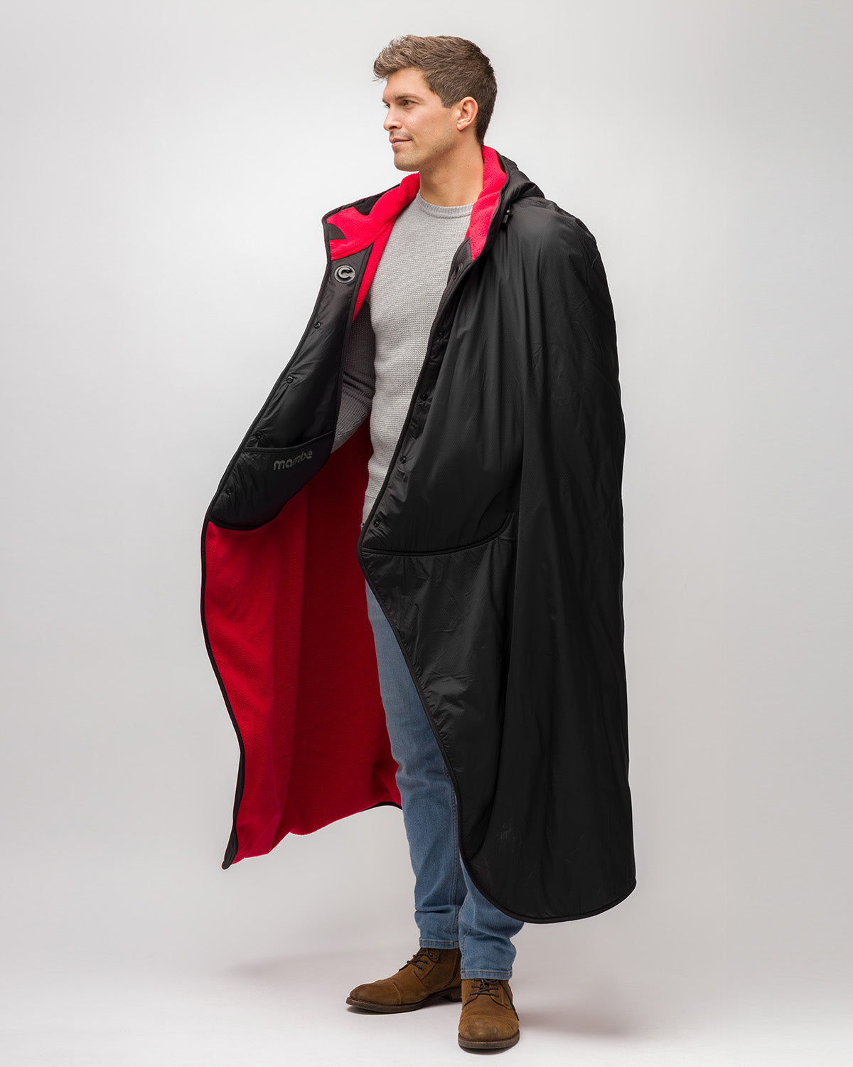 Extreme Weather Sideline Cape - Black/Red
