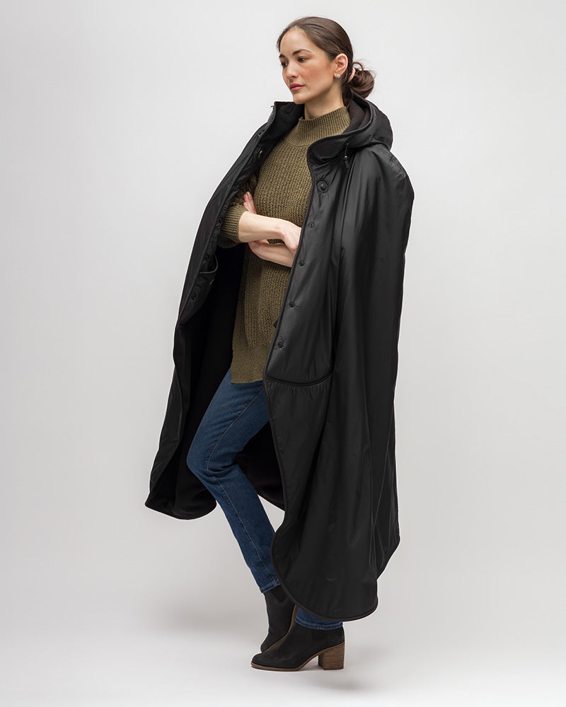 Extreme Weather Sideline Cape - Black