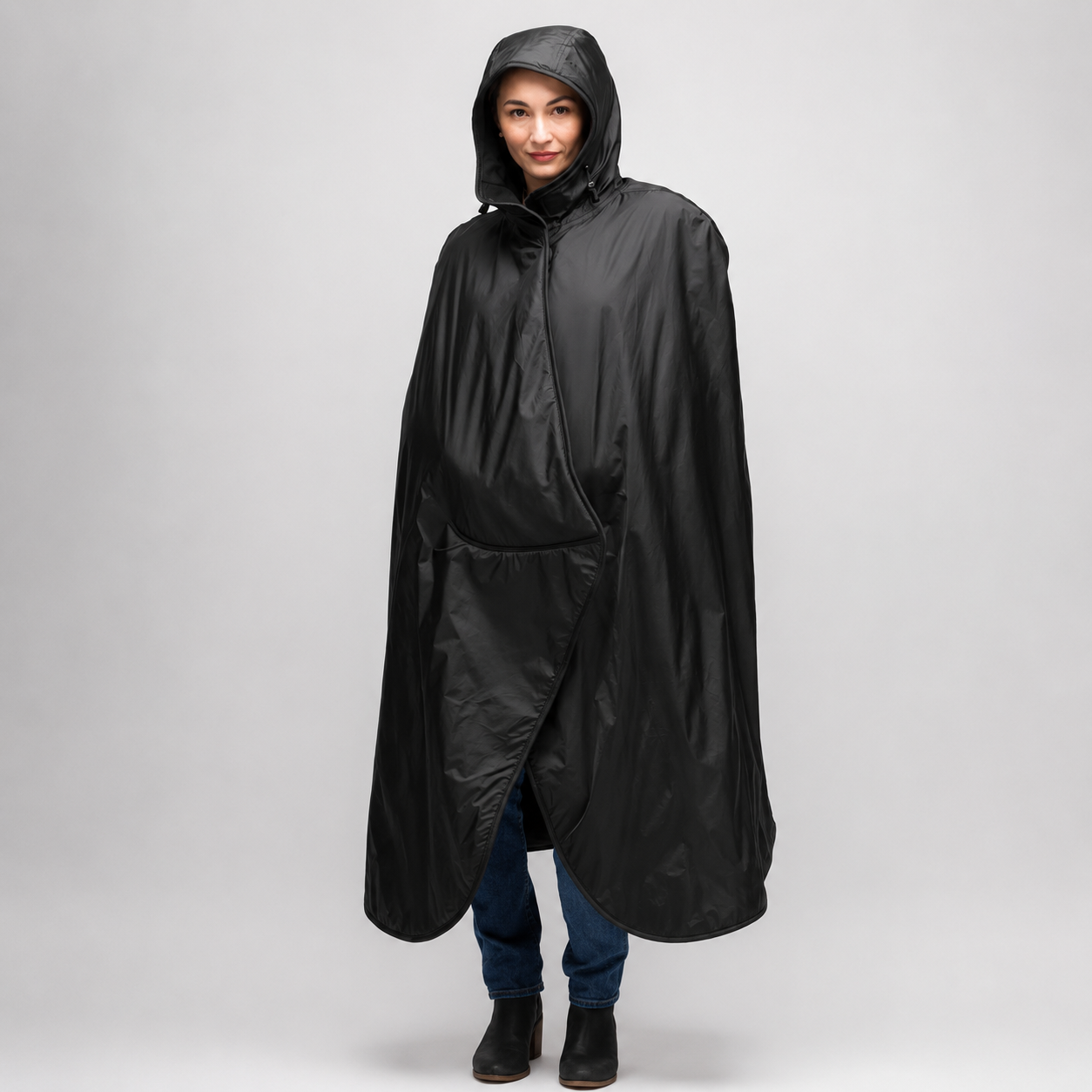 Extreme Weather Sideline Cape - Black