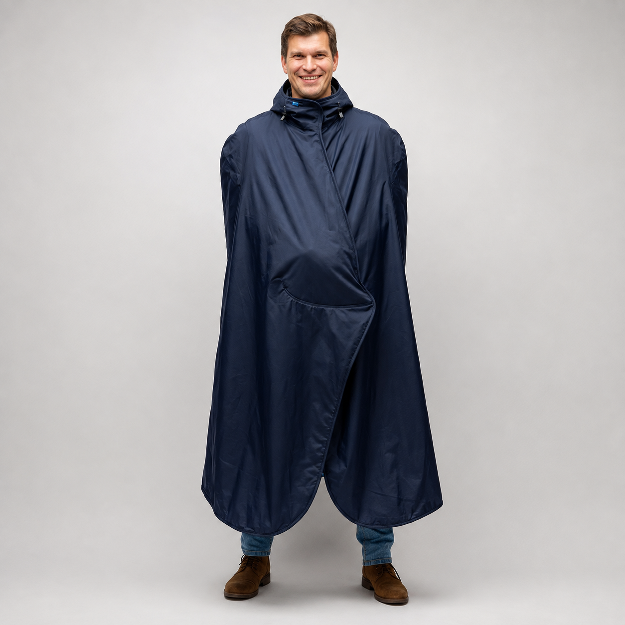 Extreme Weather Sideline Cape - Navy